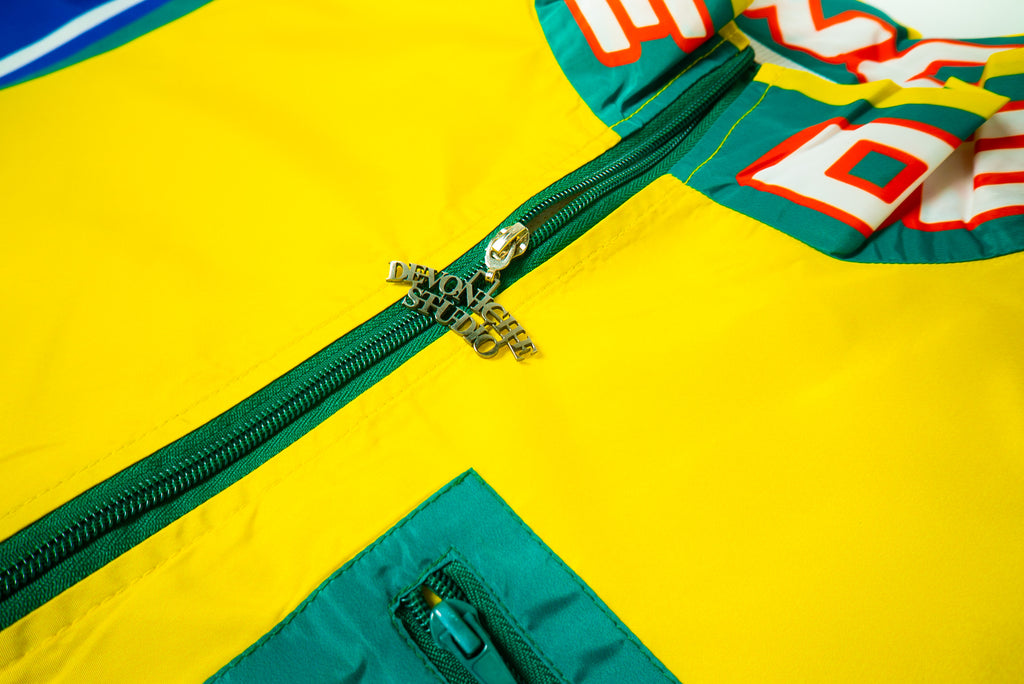 Devoniche Studio "90s Vintage Windbreaker Jacket (Martin)"