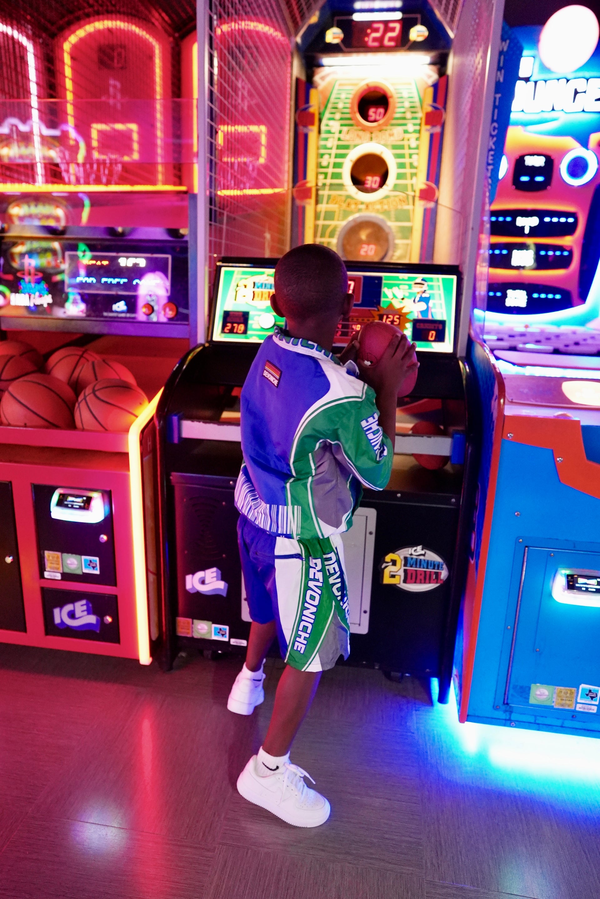 DEVONICHE’S “Mavs” KIDS WINDBREAKER SET