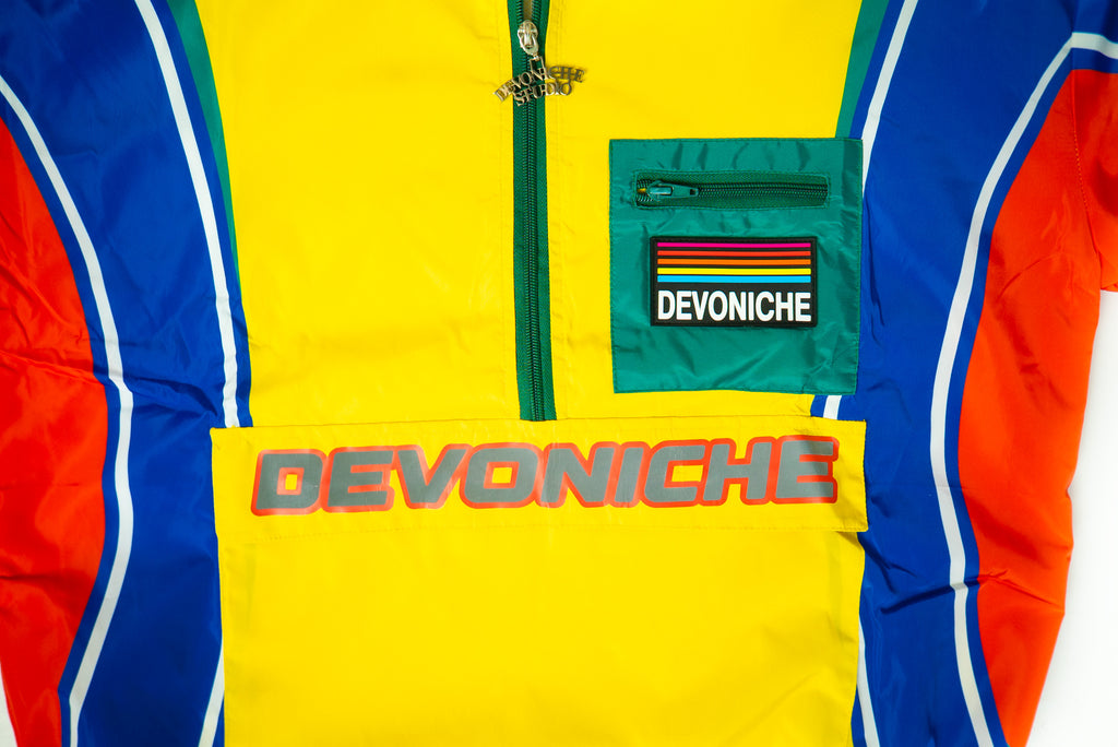 Devoniche Studio "90s Vintage Windbreaker Jacket (Martin)"