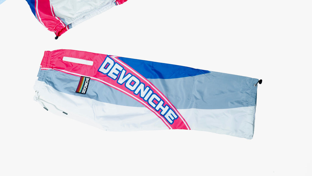 Devoniche Studio "90s Vintage Windbreakers (COOL PINK)"
