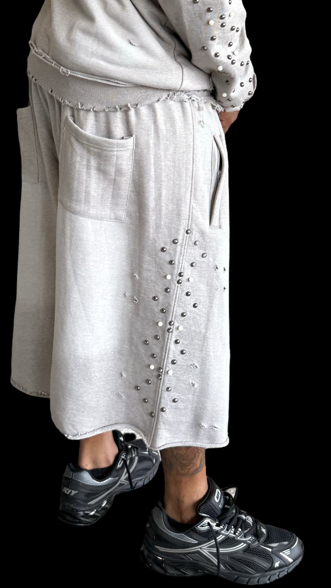Devoniche “Raw Pearls” Shorts(Gray)