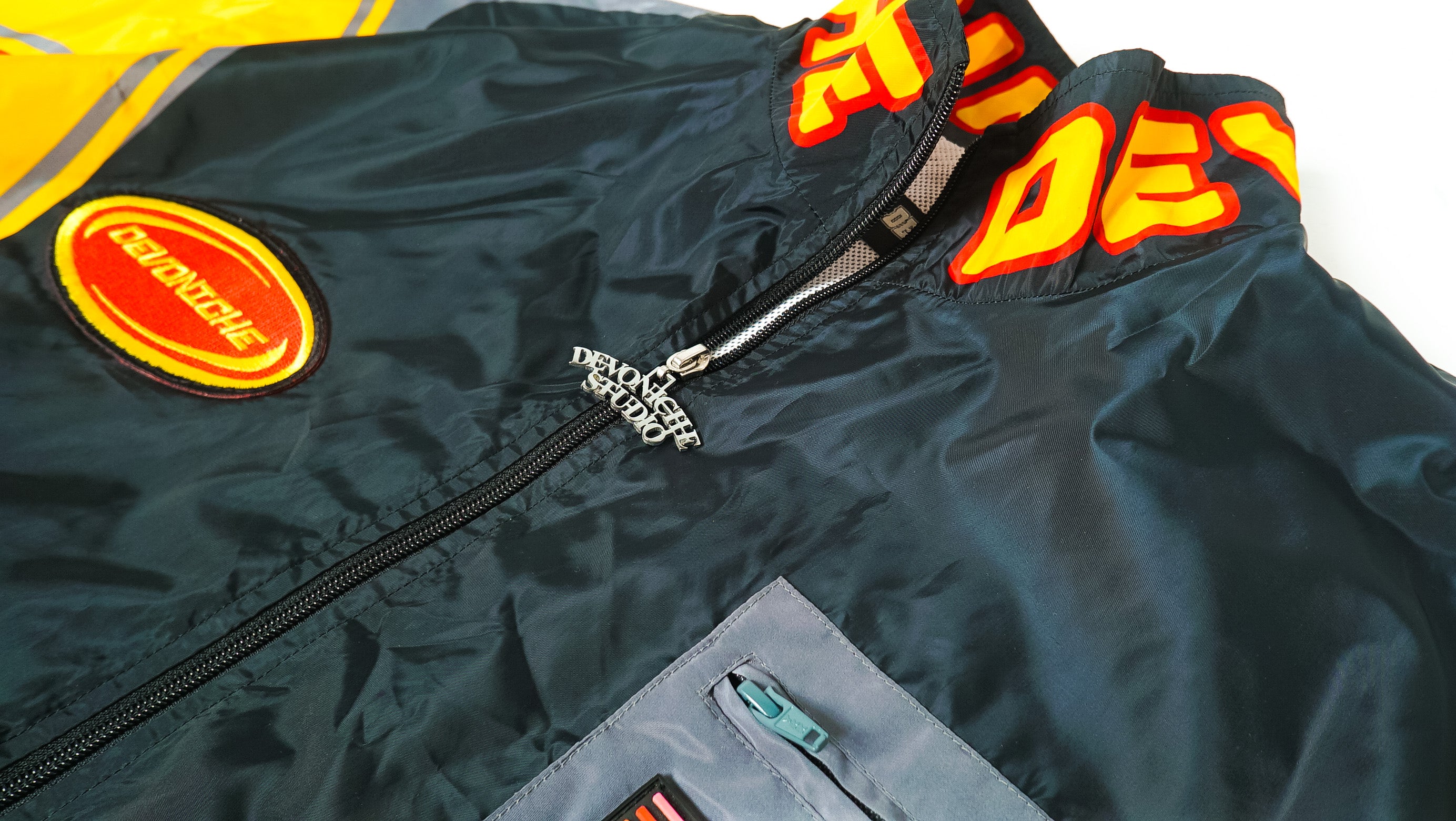 DEVONICHE'S “Ferrari” WINDBREAKER SET
