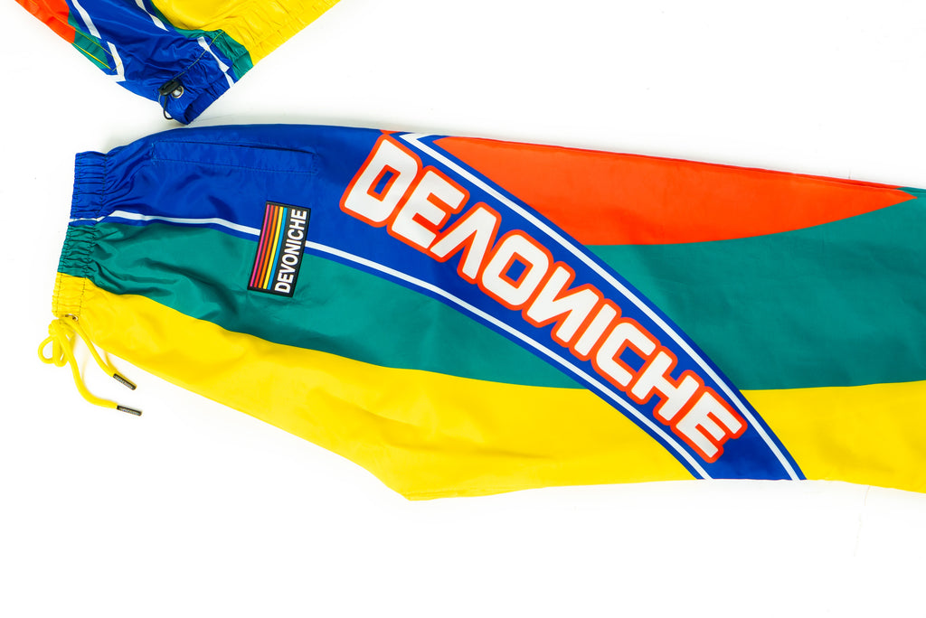 Devoniche Studio "90s Vintage Windbreakers (Martin)"